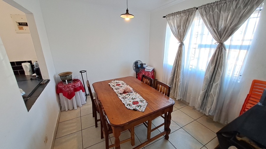 4 Bedroom Property for Sale in Bernadino Heights Western Cape